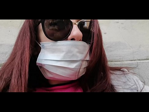 ❤️ Nicoletta se venge de son voisin et pisse dans son garage (Spécial Covid19 Quarantaine italienne) Porno juste at us ❌