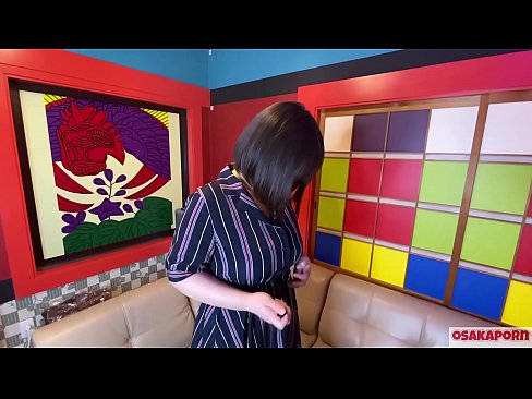 ❤️ Une jolie Japonaise aux gros seins se masturbe avec des jouets sexuels et a un orgasme. Elle parle dans une interview de son expérience de la baise. Gros seins et chatte poilue gémissant bruyamment. Osakaporn Porno juste at us ❌